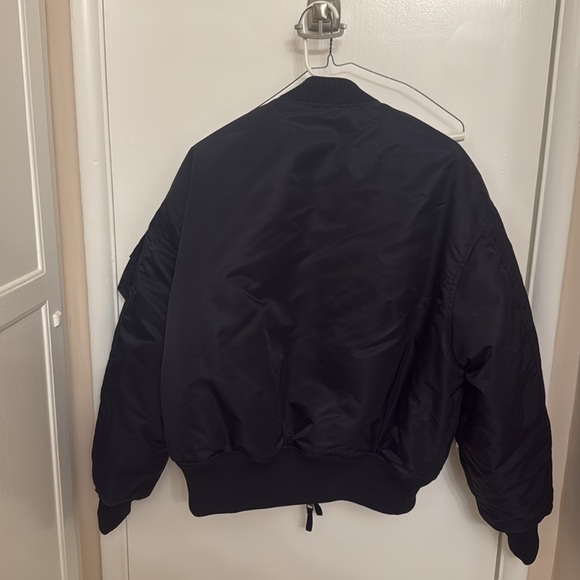 Fabletics Iconic Oversized Bomber Jacket - Picture 5 of 7